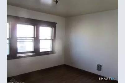 27 Blake Street, New Haven, CT 06511 - Photo 11