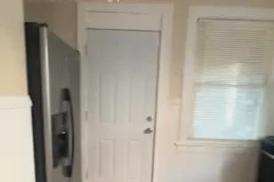 287 Dover St, Bridgeport, CT 06610 - Photo 3