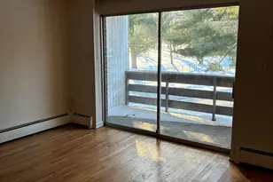 108 Oakwood Ave, West Hartford, CT 06119 - Photo 7