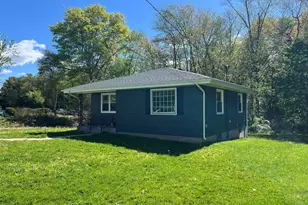 270 East St, Plainville, CT 06062 - Photo 25