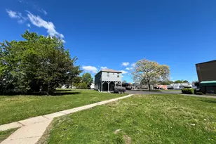 270 East St, Plainville, CT 06062 - Photo 9