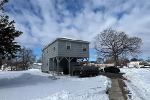 270 East St, Plainville, CT 06062 - Photo 7