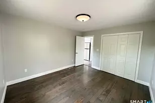 270R East St, Plainville, CT 06062 - Photo 9