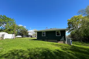 270R East St, Plainville, CT 06062 - Photo 5
