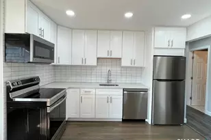 270R East St, Plainville, CT 06062 - Photo 3