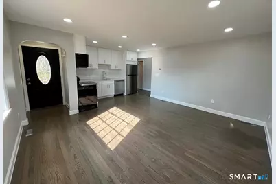 270R East Street, Plainville, CT 06062 - Photo 5