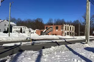 457 Windsor Ave, Windsor, CT 06095 - Photo 1