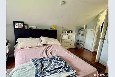 15 Edwards Street, Bridgeport, CT 06606 - Photo 5