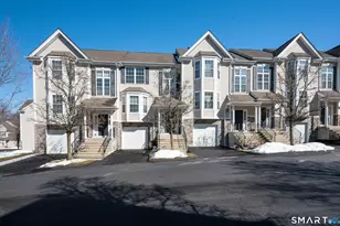 902 Sienna Dr, Danbury, CT 06810 - Photo 1