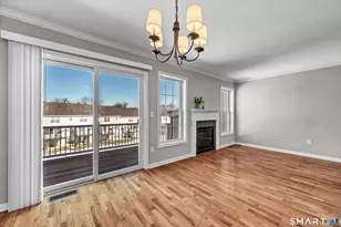 902 Sienna Dr, Danbury, CT 06810 - Photo 3