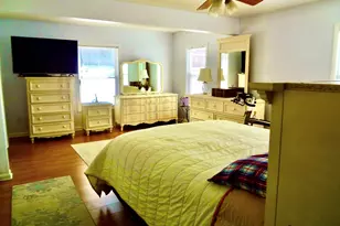 4 Beverly Dr, Ansonia, CT 06401 - Photo 9