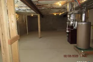 73 Warm Earth Rd, Naugatuck, CT 06770 - Photo 15