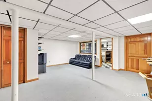 35 Rustown Dr, Stratford, CT 06614 - Photo 29