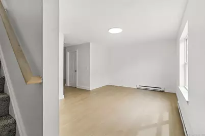 62 Chestnut St Extension #10, Danbury, CT 06810 - Photo 9