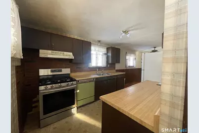 4 Marshall Drive, Enfield, CT 06082 - Photo 5