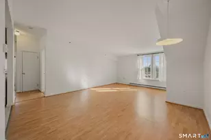 82 Sunset St, Waterford, CT 06385 - Photo 5