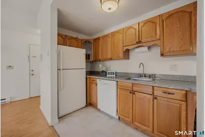 82 Sunset Street #APT 73, Waterford, CT 06385 - Photo 11