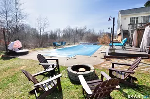 7 Glen Hollow, East Granby, CT 06026 - Photo 5