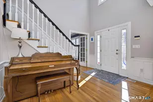 9 Woods End Ln, Weston, CT 06883 - Photo 5