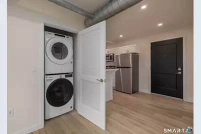 584 Main Street #D, Middletown, CT 06457 - Photo 5