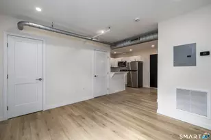 584 Main St, Middletown, CT 06457 - Photo 3