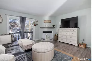 32 Woodland Ct, Meriden, CT 06450 - Photo 9