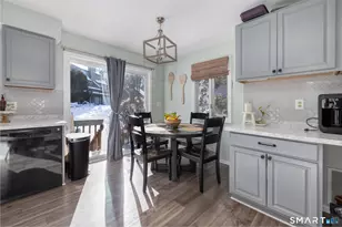 32 Woodland Ct, Meriden, CT 06450 - Photo 3