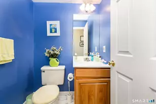 18 Tulip Dr, Seymour, CT 06483 - Photo 7