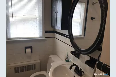 720 Knapps Highway, Fairfield, CT 06825 - Photo 9