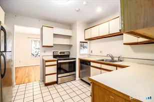 29 Ledgewood Dr, Brookfield, CT 06804 - Photo 13