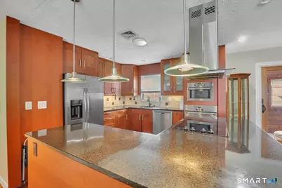 68 Eagle Place, West Haven, CT 06516 - Photo 5