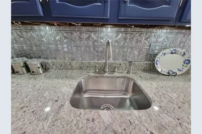 22 Essex Court #22, Brookfield, CT 06804 - Photo 7