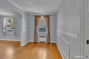 536 South Quaker Ln, West Hartford, CT 06110 - Photo 3