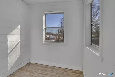 536 South Quaker Lane, West Hartford, CT 06110 - Photo 13