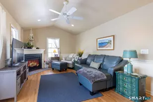 71 Cider Mill Ln, Trumbull, CT 06611 - Photo 9