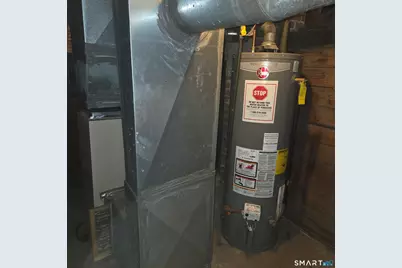 18 Darby Street, Bloomfield, CT 06002 - Photo 33