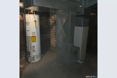 18 Darby Street, Bloomfield, CT 06002 - Photo 31