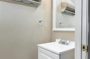 53 Hiltbrand Rd, Bristol, CT 06010 - Photo 7