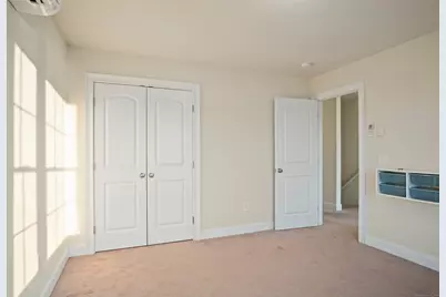 611 Military Highway, Groton, CT 06340 - Photo 19