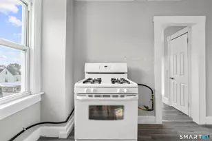 313 High St, New Britain, CT 06051 - Photo 5