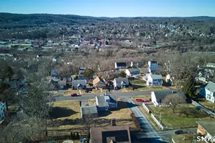 121 Johnson St, Naugatuck, CT 06770 - Photo 33