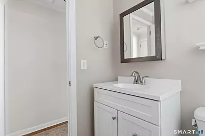 16 Clarendon Avenue, West Hartford, CT 06110 - Photo 15