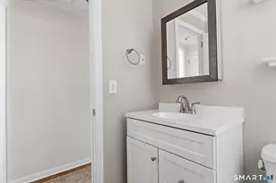 16 Clarendon Ave, West Hartford, CT 06110 - Photo 15