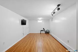 16 Clarendon Ave, West Hartford, CT 06110 - Photo 25