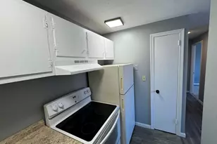 958 Wethersfield Ave, Hartford, CT 06114 - Photo 13