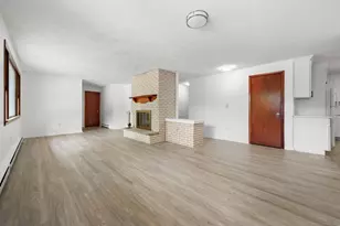 57 Farmington Ave, New London, CT 06320 - Photo 11