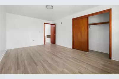 57 Farmington Avenue, New London, CT 06320 - Photo 17