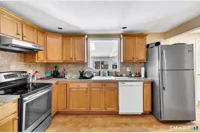 32 Dawes Avenue, Hamden, CT 06517 - Photo 13