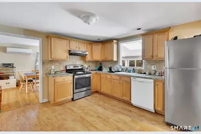 32 Dawes Avenue, Hamden, CT 06517 - Photo 11