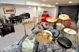 456 Plainville Ave, Farmington, CT 06085 - Photo 31